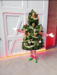 De levende Kerstboom Straattheater act