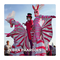 Mobiel Straattheater: Stelenlopers Zebra Paardjes